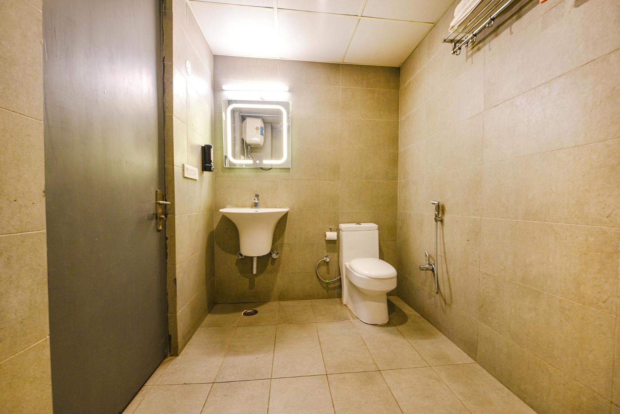 Fabhotel Old Meple Leaf Γκουργκάον Εξωτερικό φωτογραφία